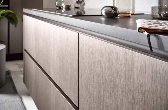 Küchentrends 2020 Häcker Metallic Optik und Haptik im Miele Center Ebner & Spuller